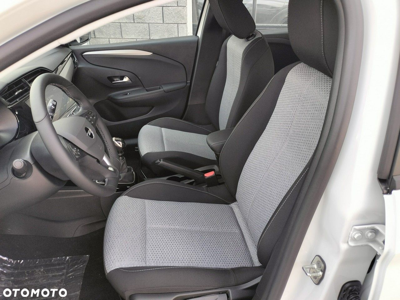 Opel Corsa - 16