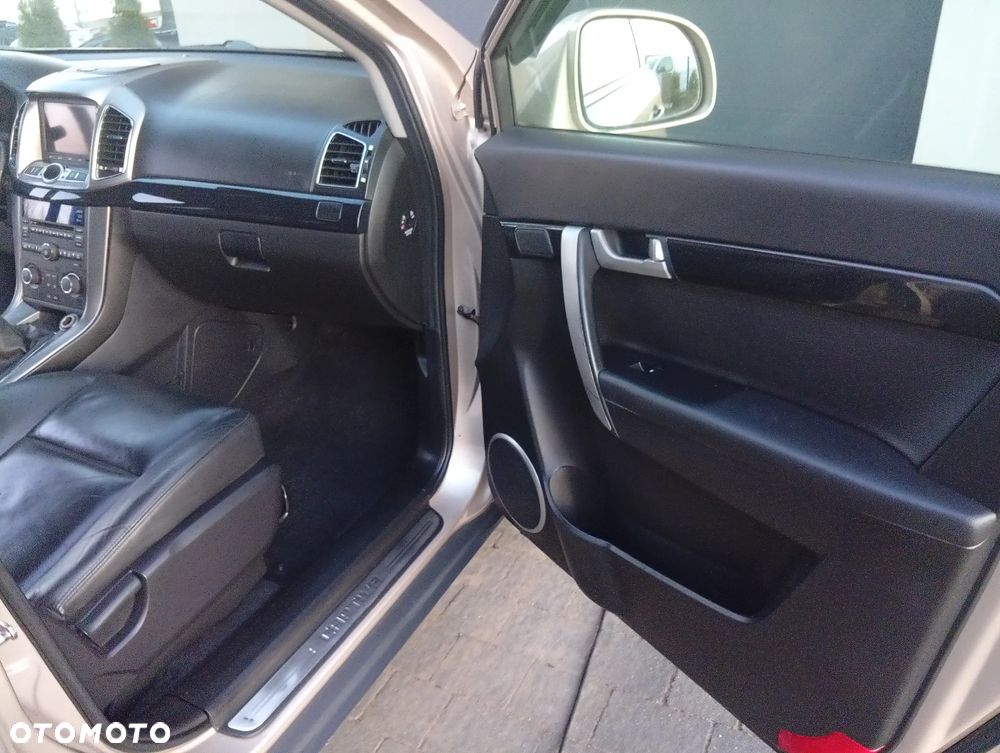 Chevrolet Captiva 2.2 D LT+ - 13