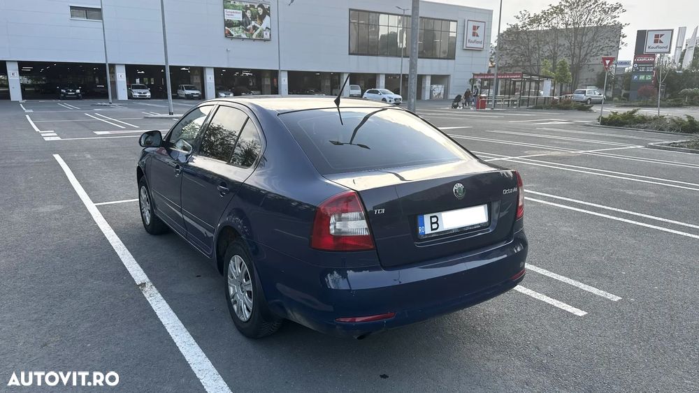 Skoda Octavia 1.6 TDI AMBITION - 4