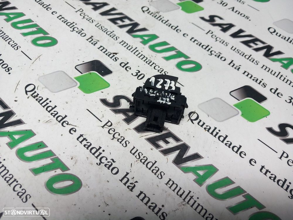 Botão / Botões / Comutador Vidro Dto Renault Megane Iii Hatchback (Bz0 - 2