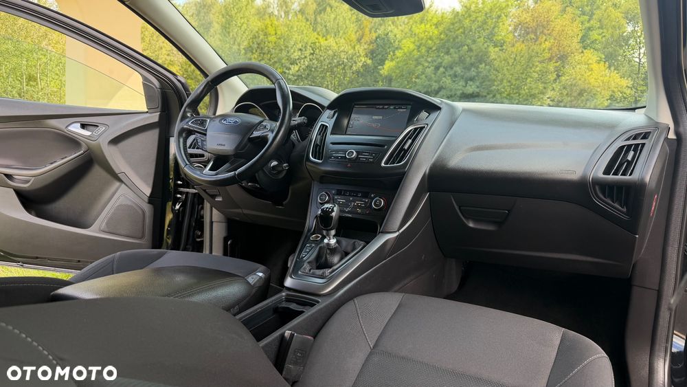 Ford Focus 1.0 EcoBoost Black Edition ASS - 8