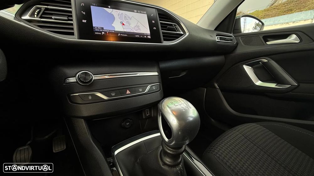 Peugeot 308 BlueHDi FAP 130 Stop & Start Style - 10