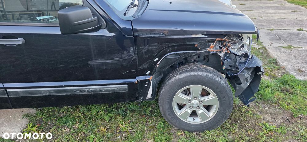 Jeep Liberty - 4