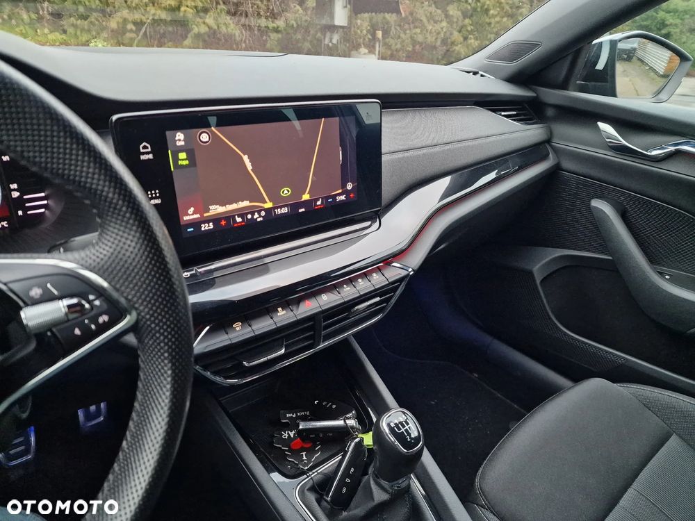 Skoda Octavia 2.0 TDI Sportline - 20