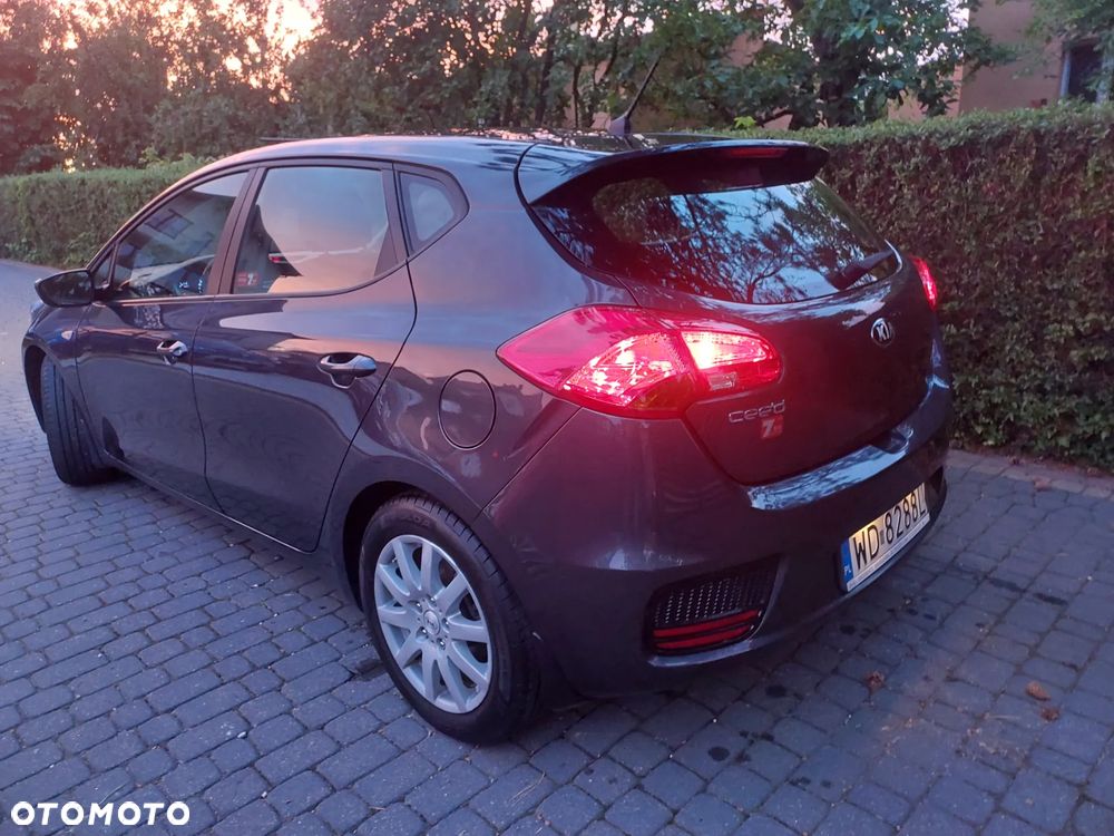 Kia Ceed 1.6 GDI Business Line - 11