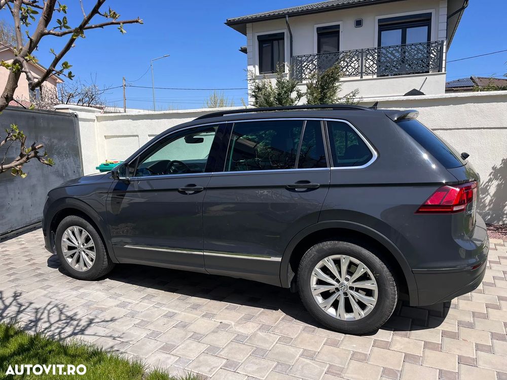 Volkswagen Tiguan - 4