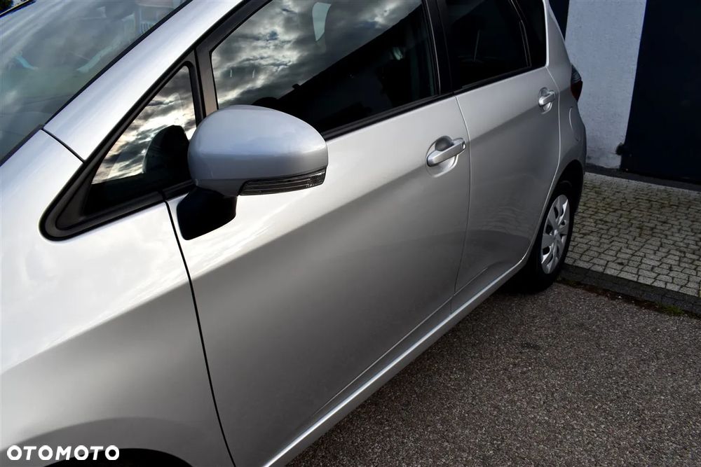 Toyota Verso S 1.33 VVT-i Multidrive Life - 4