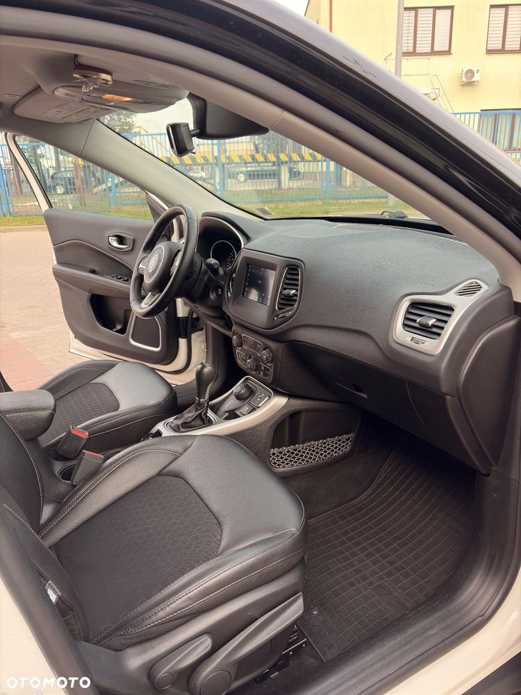 Jeep Compass 2.4I 4x4 Automatik Limited - 9