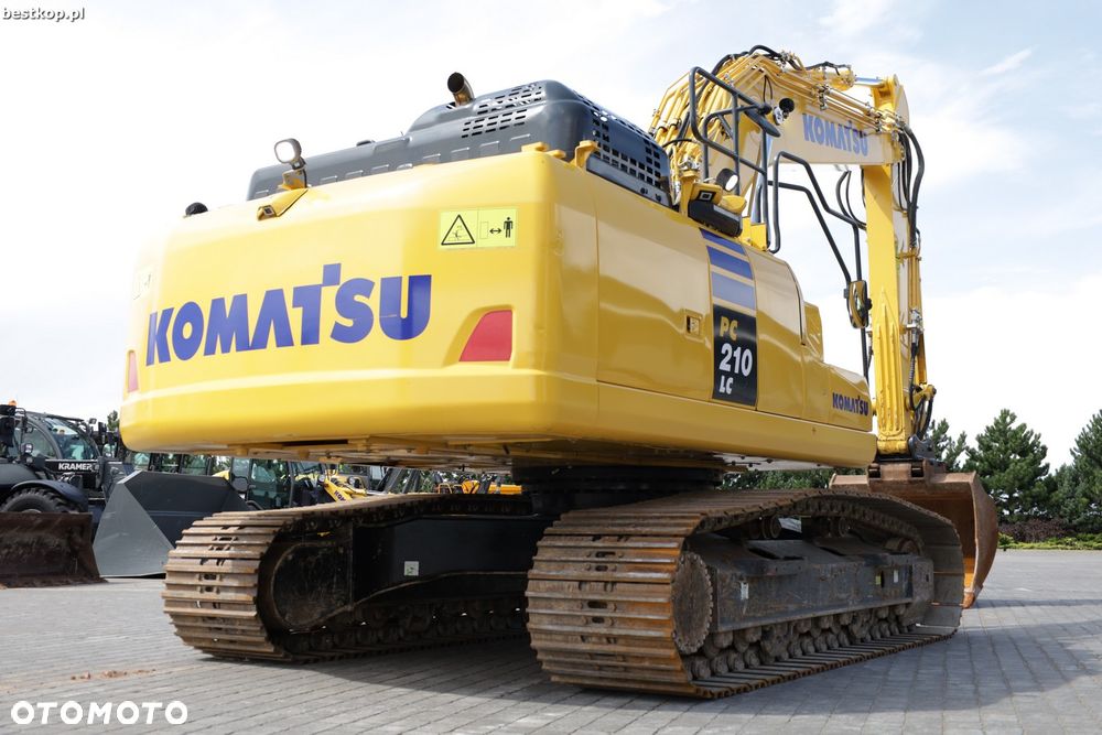Komatsu PC210LC-11 - 8