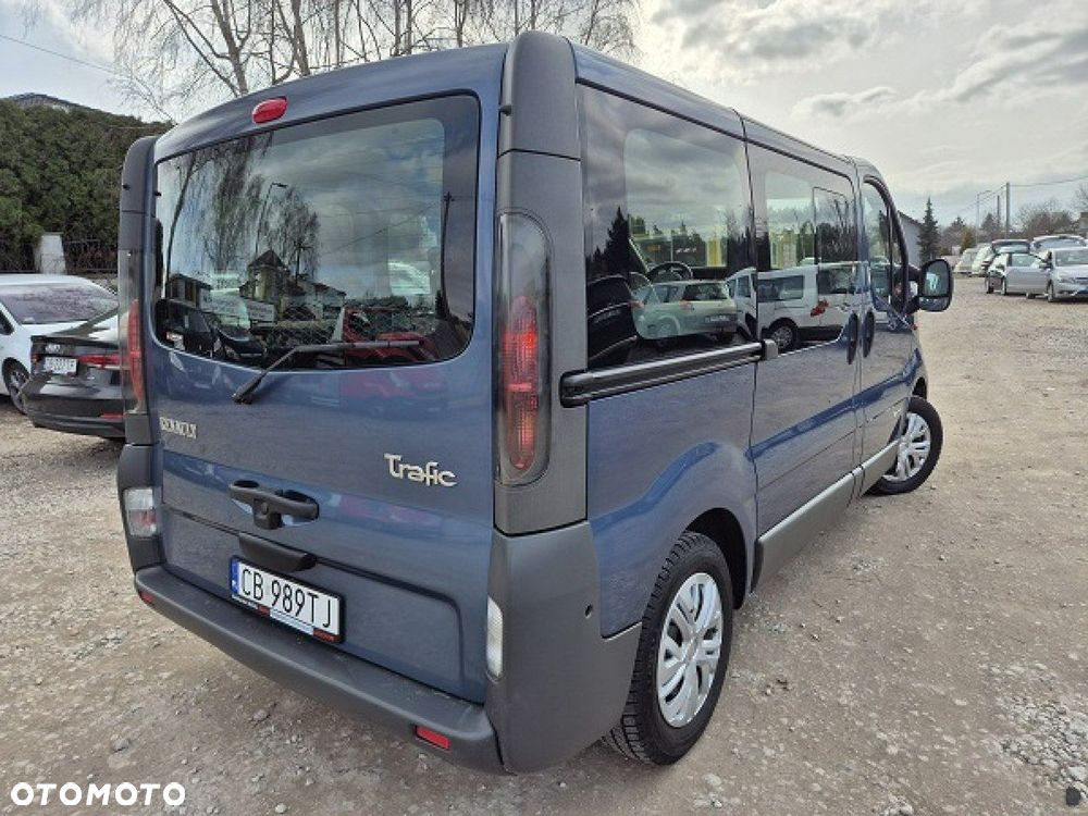 Renault Trafic - 2