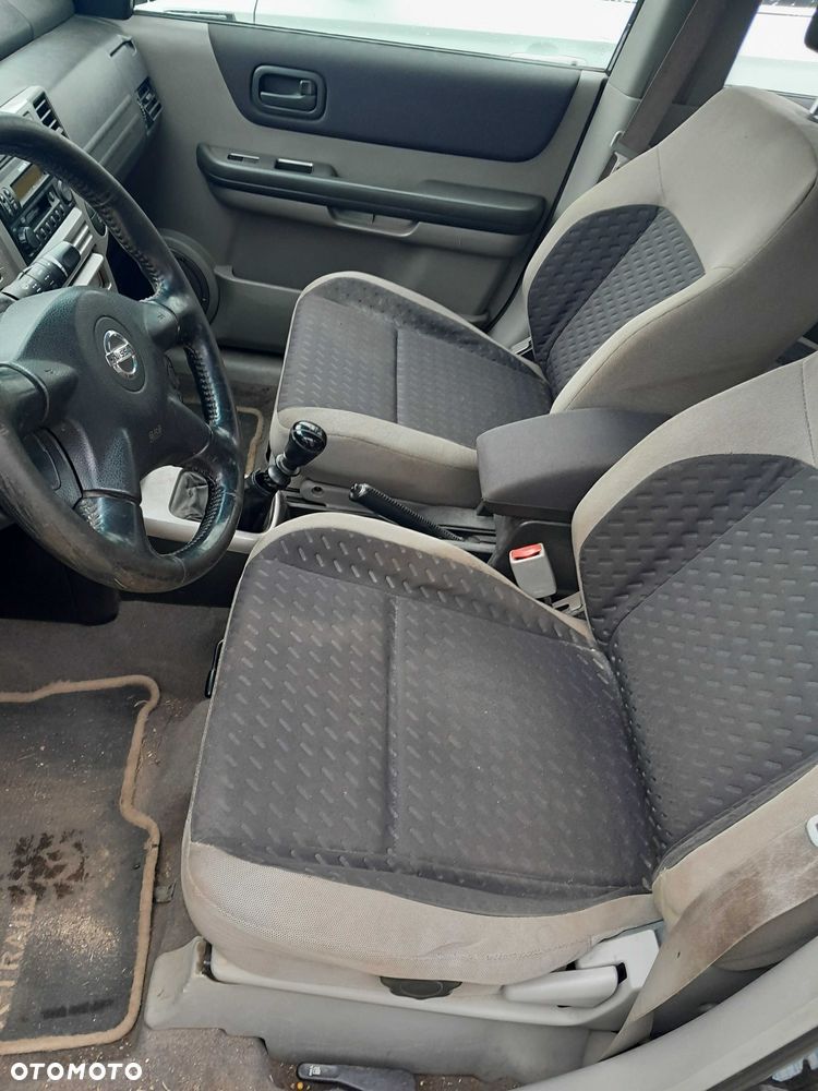 Nissan X-Trail - 4