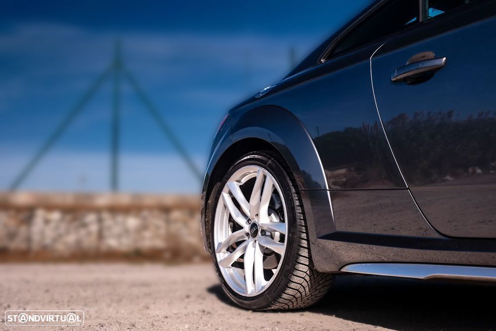 Audi TTS Coupé TFSI quattro S tronic - 8