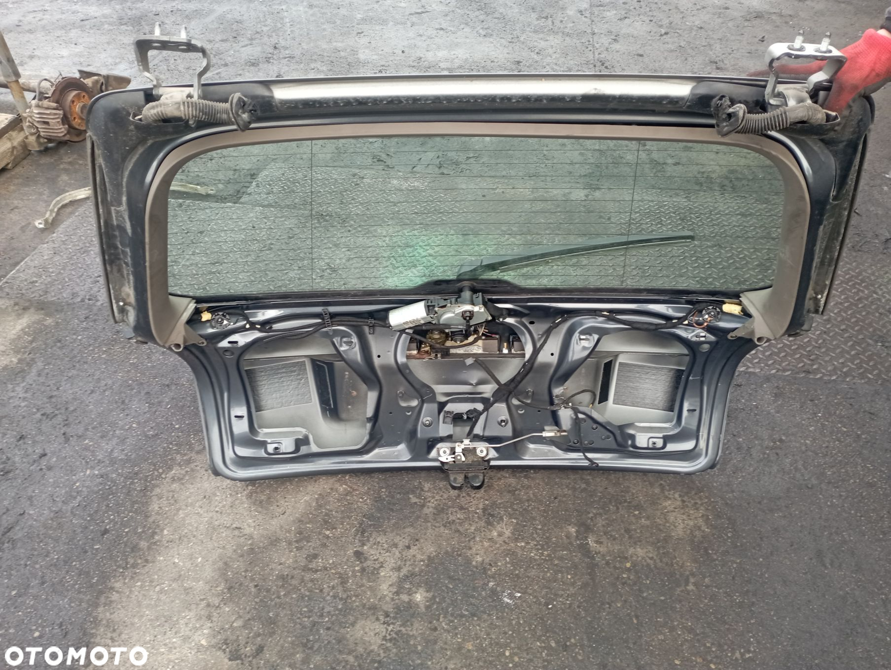 KLAPA BAGAŻNIKA KOMBI

 AUDI
 A4 B6 LX7Z - 9