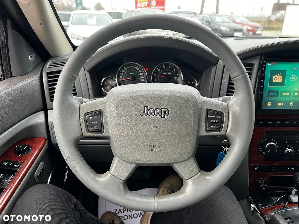 Jeep Grand Cherokee 3.0 CRD Laredo - 21