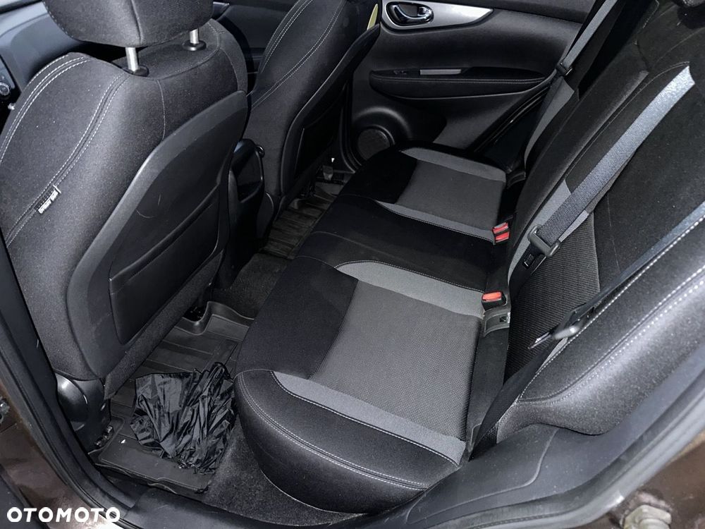 Nissan Qashqai 1.2 DIG-T Acenta Xtronic EU6 - 19