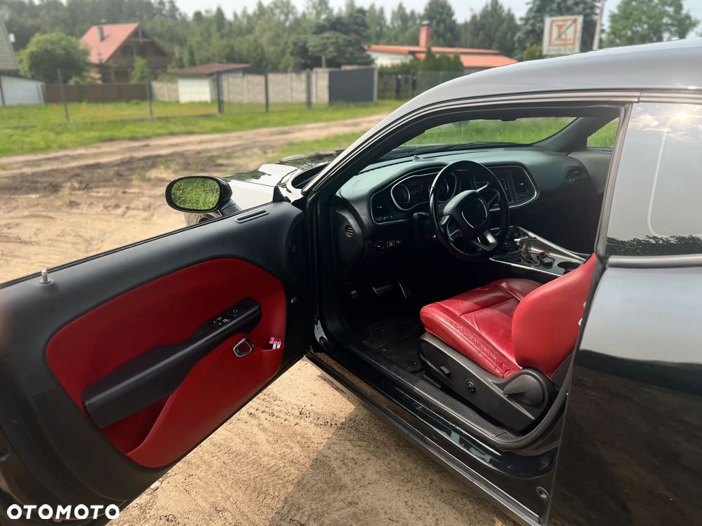 Dodge Challenger 3.6 SXT Plus - 9