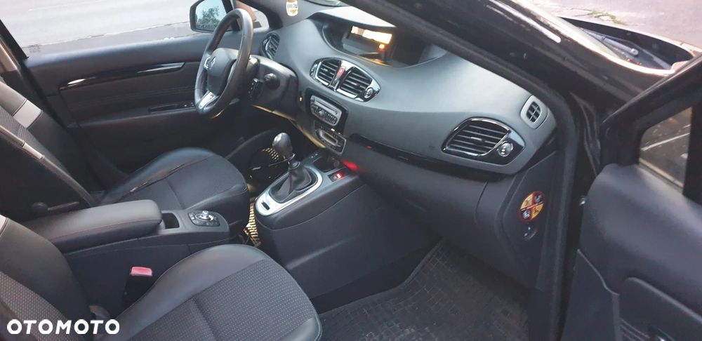 Renault Scenic 1.4 16V TCE Bose Edition - 18
