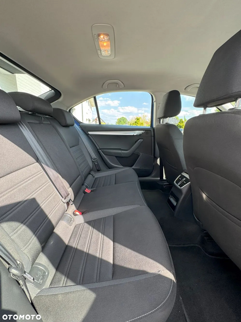 Skoda Octavia 1.5 TSI ACT Business - 10