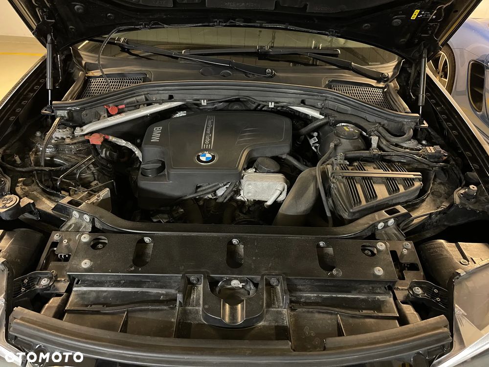 BMW X3 xDrive28i - 18