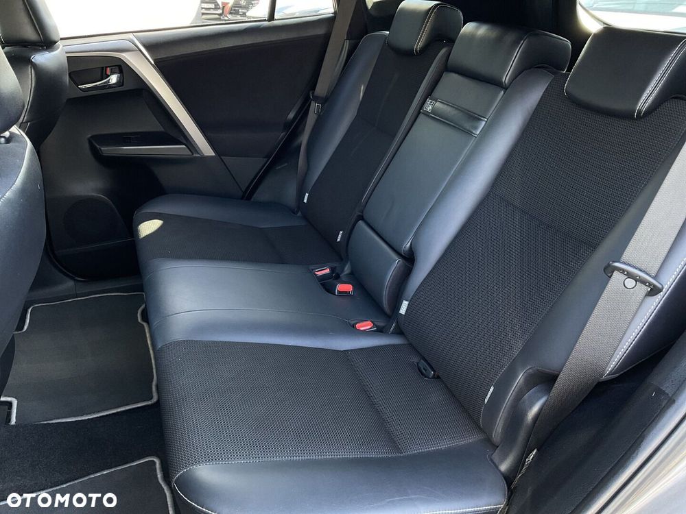 Toyota RAV4 Hybrid Prestige 4x4 - 14