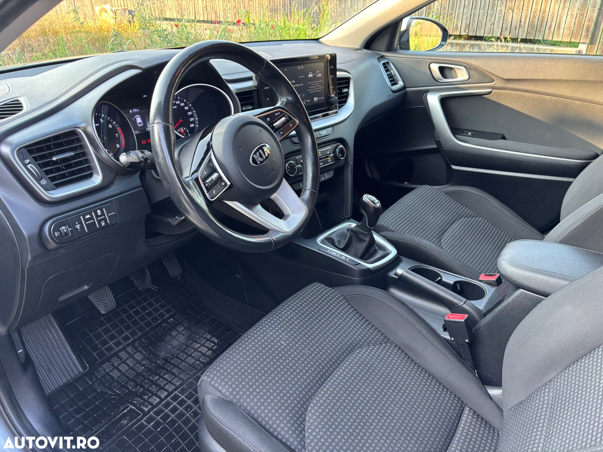Kia Ceed 1.5 T-GDI 6MT Best - 9