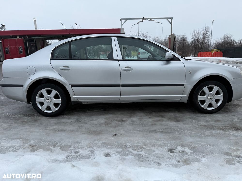 Skoda Superb 1,9 TDI Elegance - 24
