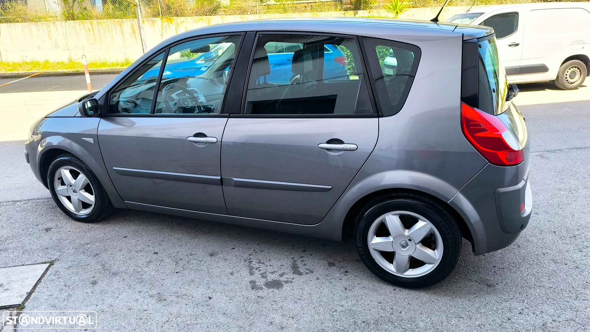 Renault Scénic 1.5 dCi Dynamique S - 44