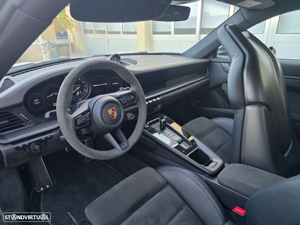 Porsche 911 (992) Carrera 4 GTS PDK - 20