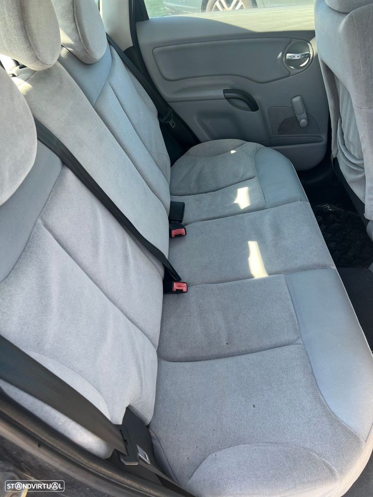 Citroën C3 1.4 HDi SX - 15
