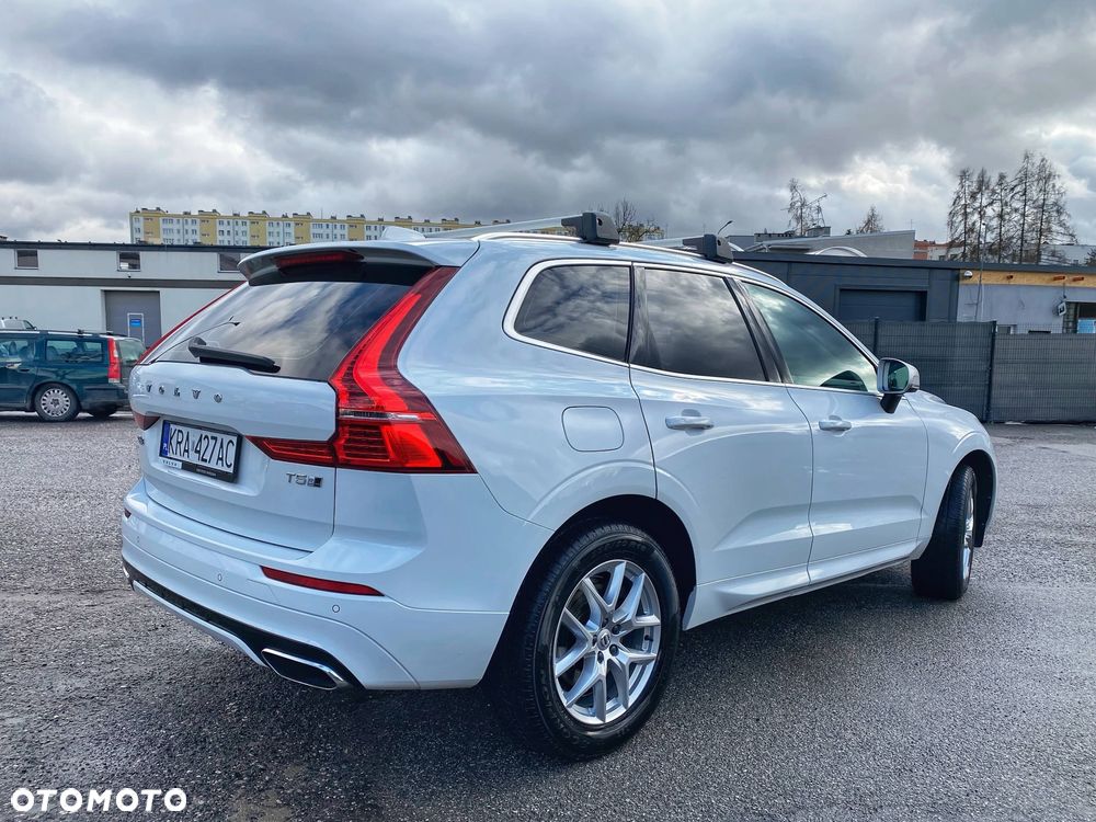 Volvo XC 60 T5 AWD R-Design - 6