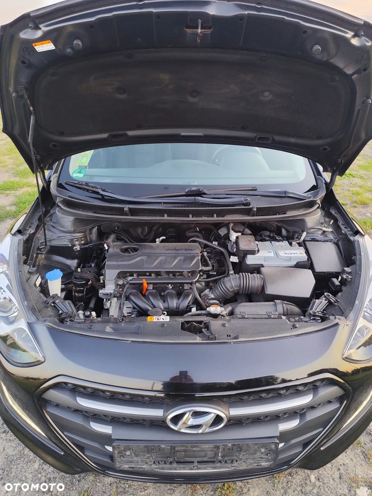 Hyundai i30 blue 1.4 Classic Navigation - 22