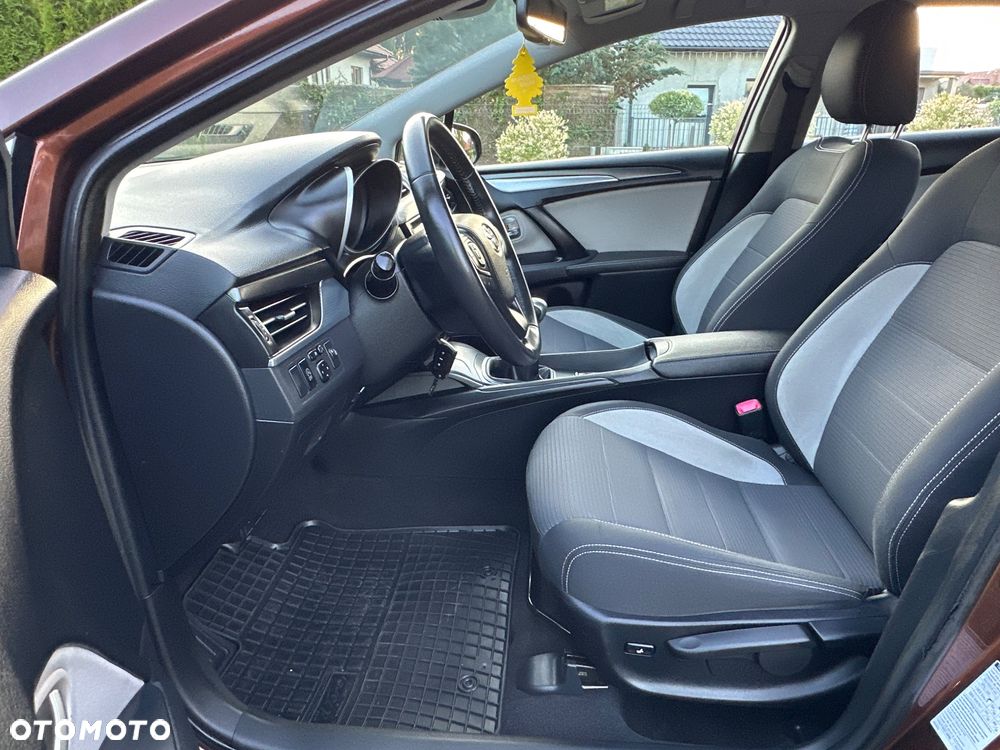 Toyota Avensis Touring Sports 1.6 D-4D Business Edition - 23