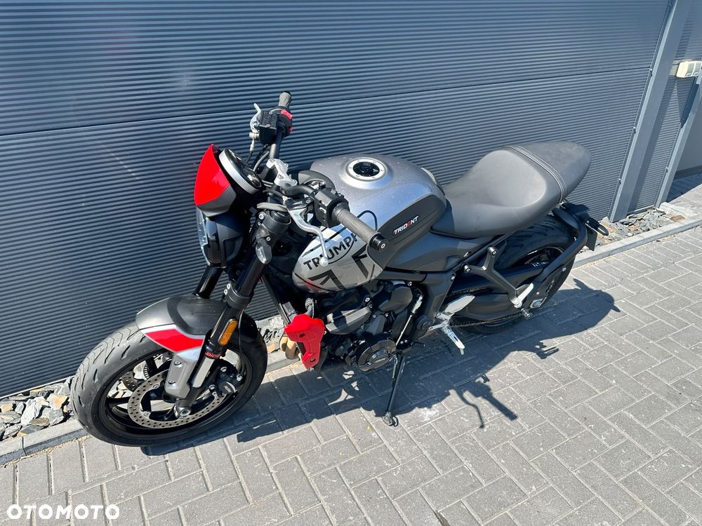 Triumph Trident