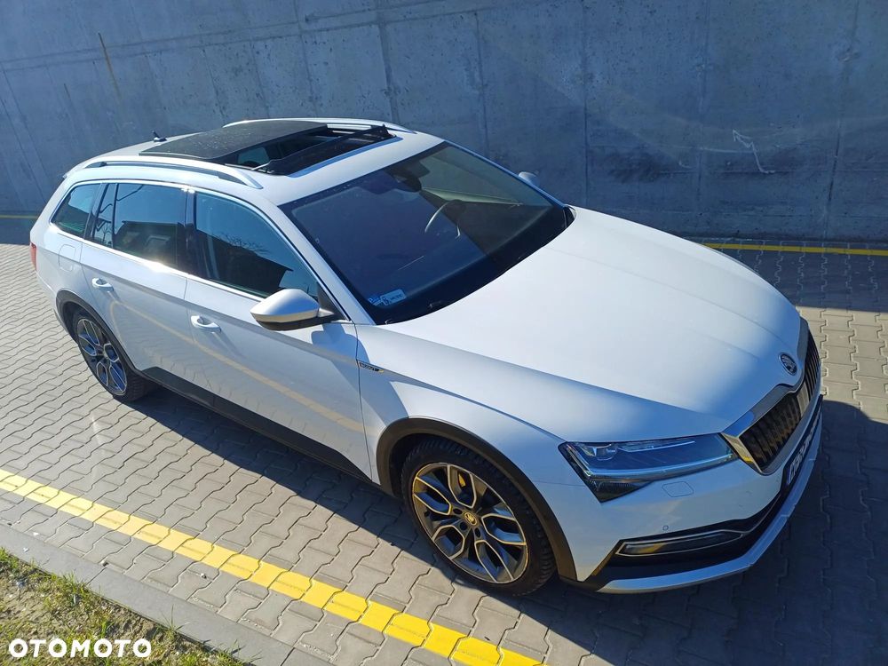 Skoda Superb 2.0 TSI 4x4 Scout DSG - 14