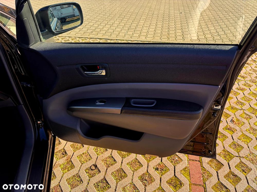 Toyota Prius 1.5 VVT-i Sol - 11