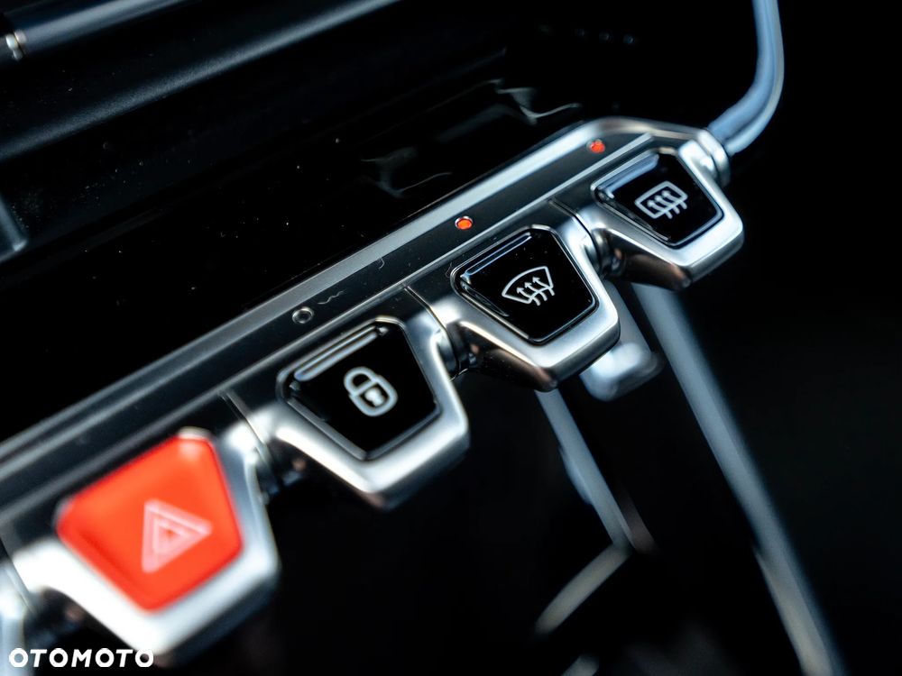 Peugeot 2008 1.5 BlueHDi Allure S&S EAT8 - 36
