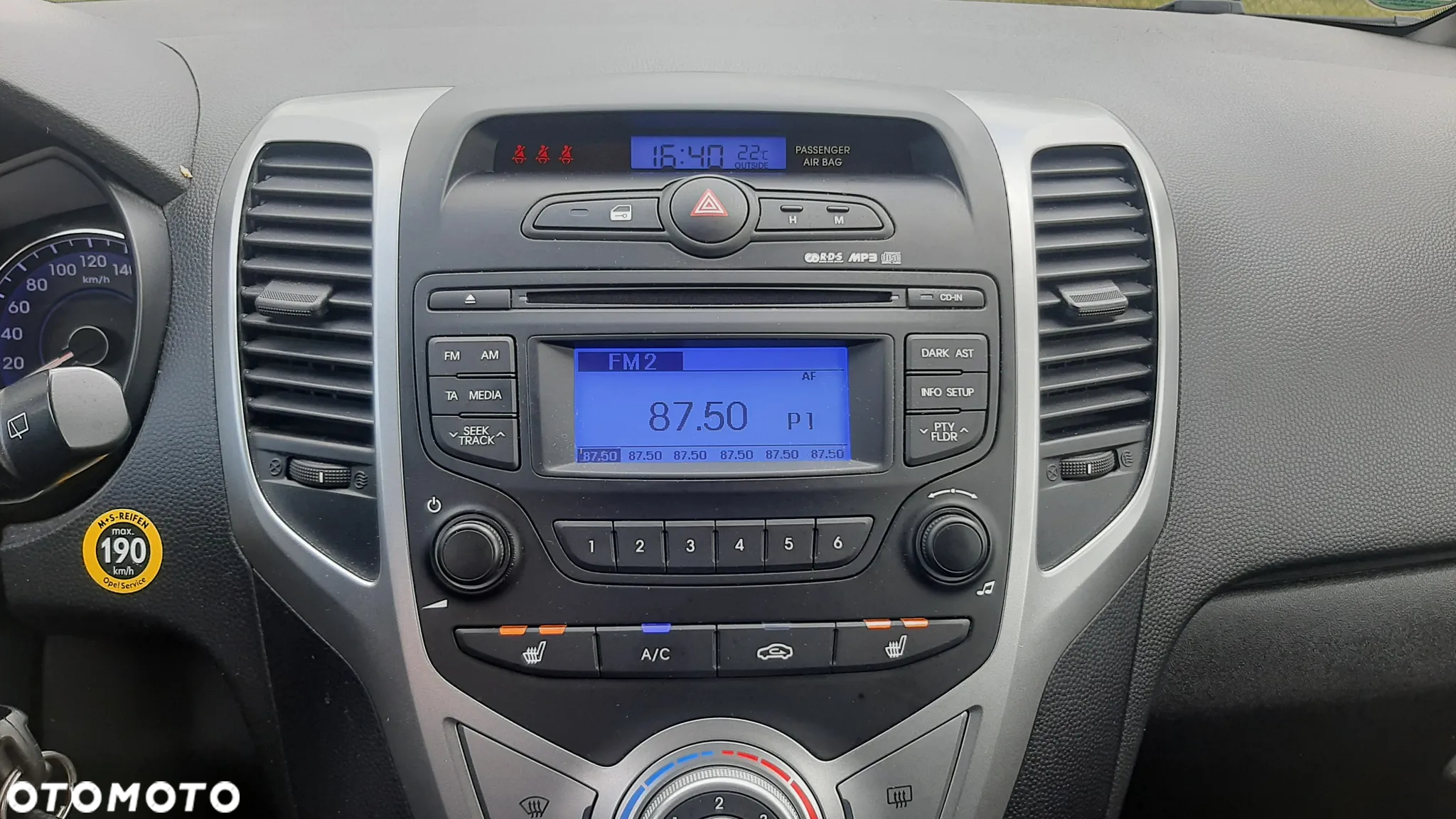 Hyundai ix20 1.4 Comfort - 21