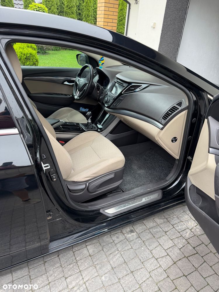Hyundai i40 1.7 CRDi Comfort + - 24