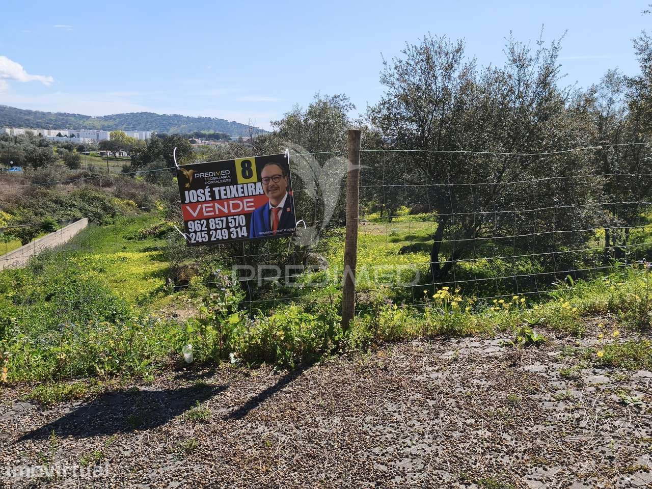 lote Urbano para construção - Grande imagem: 2/2