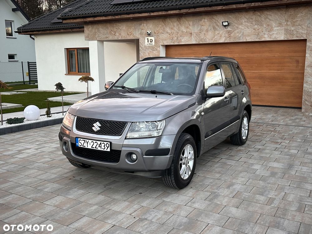 Suzuki Grand Vitara 2.0 - 1