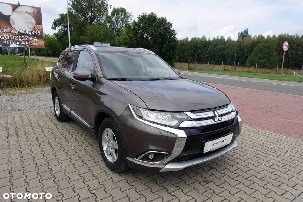 Mitsubishi Outlander 2.2 DI-D 4WD Intense - 3
