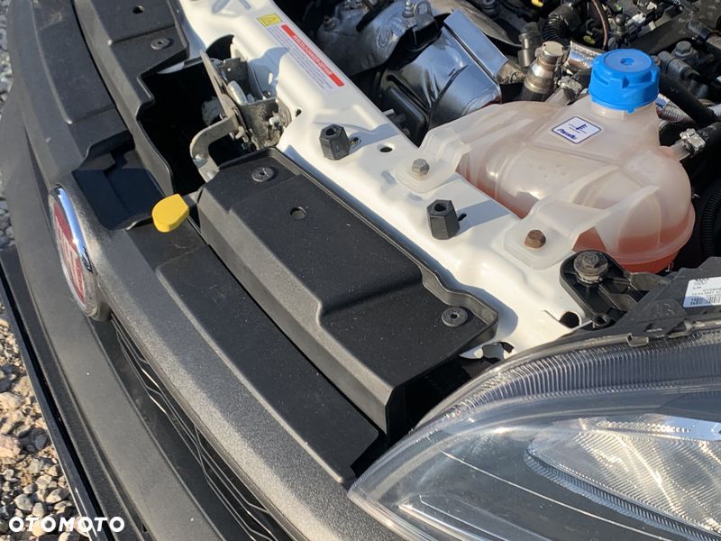 Fiat DOBLO VAN 3 osobowy VAT-1 Homologacja cięż. MOCNY SILNIK 1.6 MultiJet, 105KM Emisja spalin Euro6, Skrzynia biegów 6-cio stopniowa! ORYGINALNA ZABUDOWA PAKI, BOCZNE DRZWI PRZESUWNE, RADIO Z EKRANEM DOTYKOWYM , MULTIFUNKCYJNA KIEROWNICA - 18