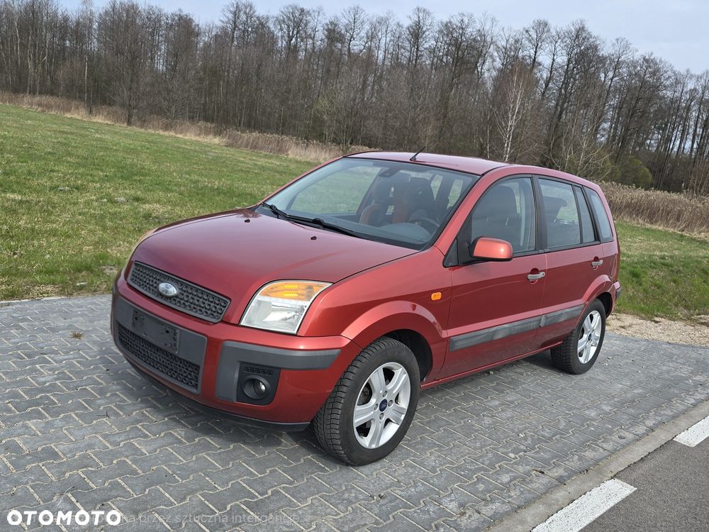 Ford Fusion - 1