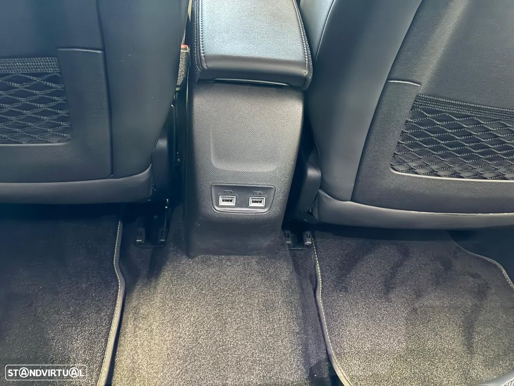 Peugeot 2008 1.2 PureTech GT Line - 38