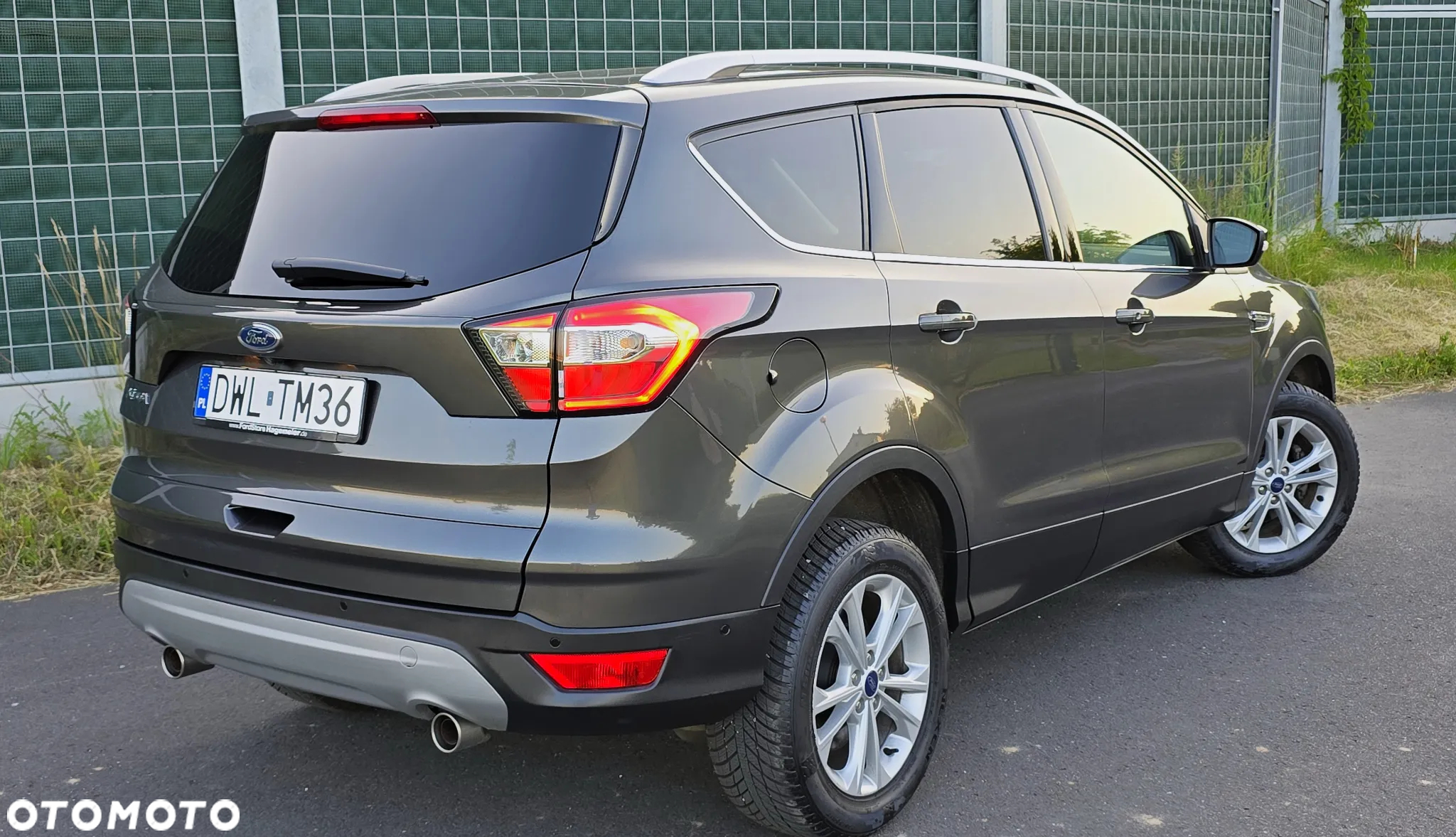 Ford Kuga 1.5 EcoBoost 2x4 Titanium - 2