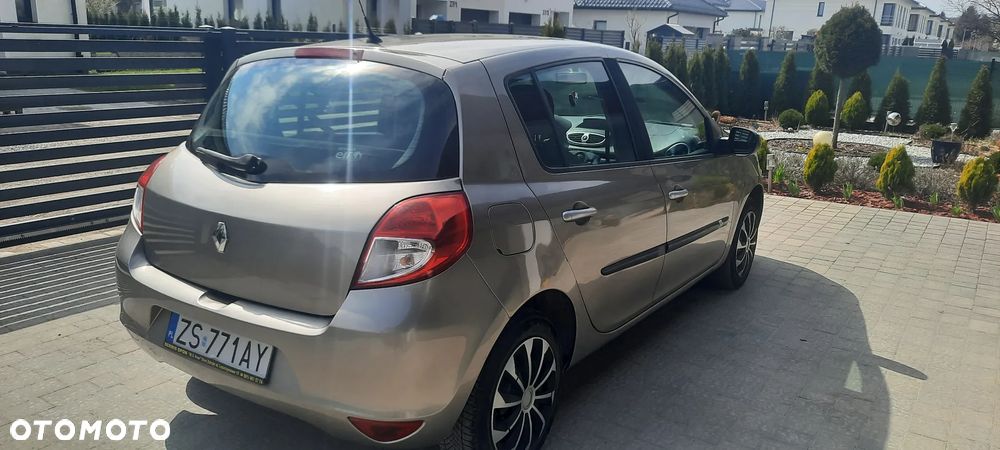 Renault Clio 1.2 16V Tech Run Euro5 - 3