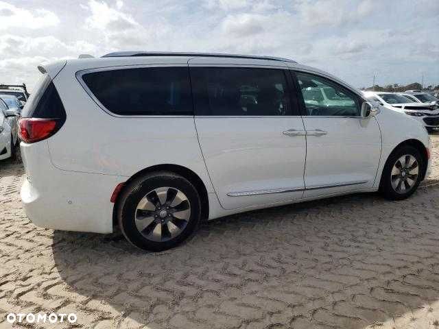 Chrysler Pacifica Hybrid z 2018 roku. - 3