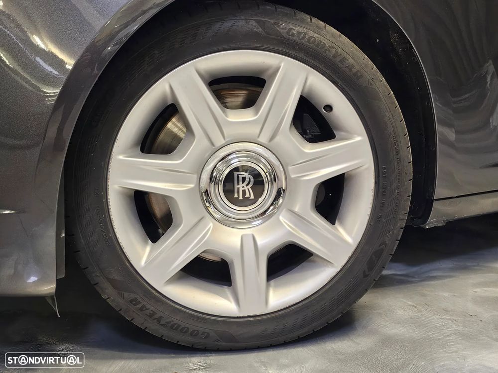 Rolls Royce Ghost - 60