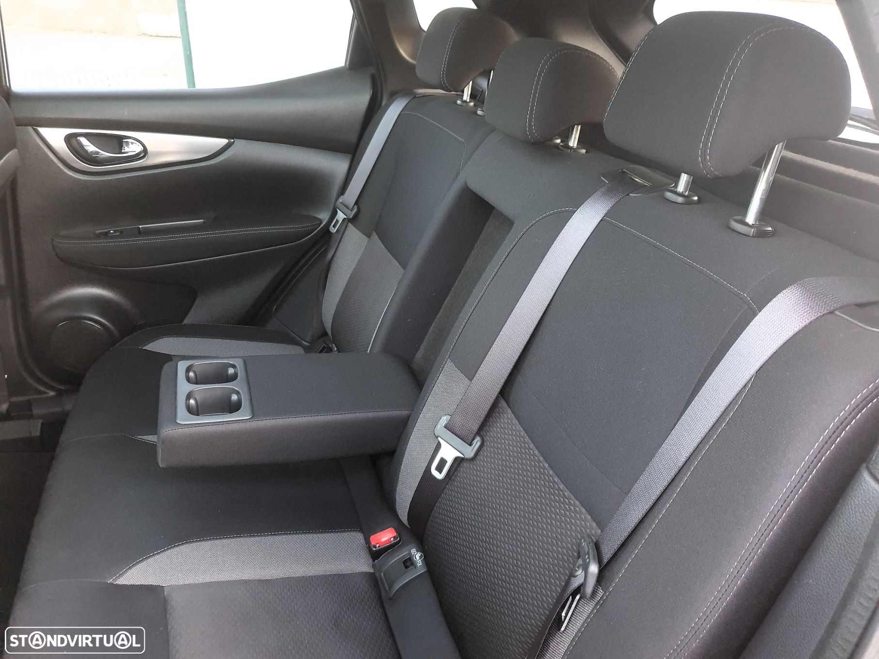 Nissan Qashqai 1.5 dCi N-Connecta Led - 39