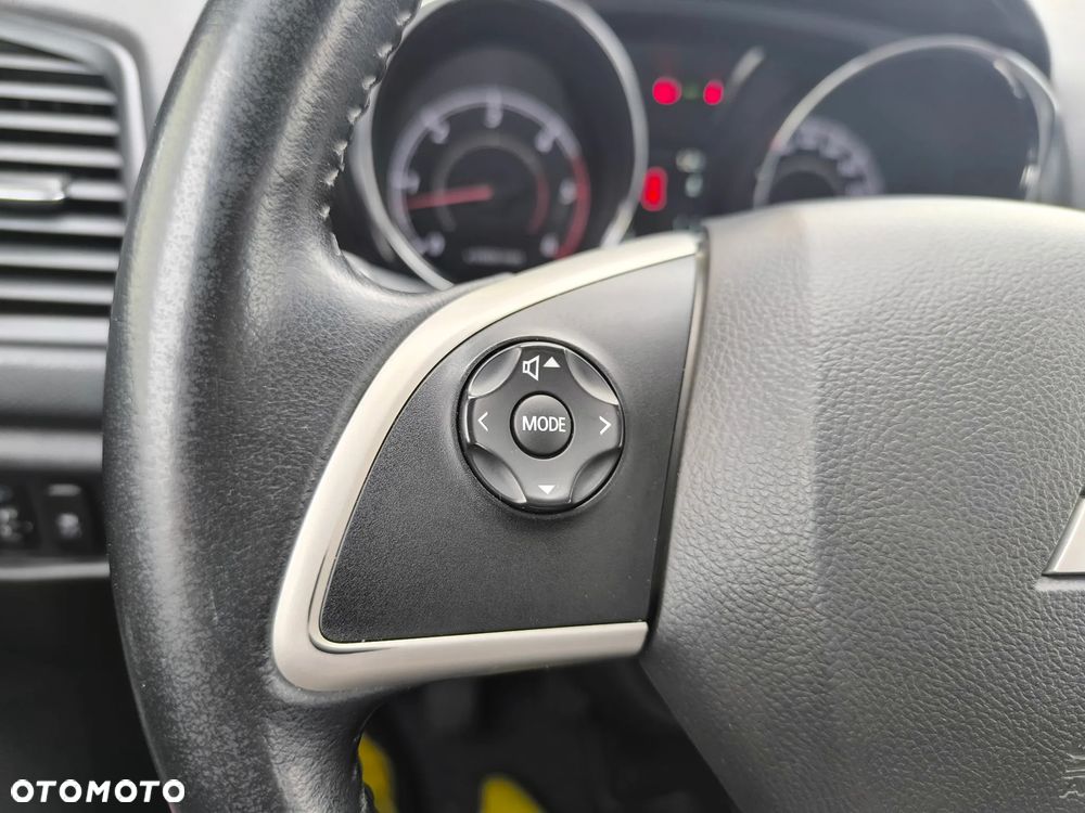 Mitsubishi ASX 1.8 DID Invite 4WD AS&G - 25